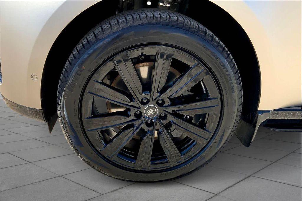 new 2025 Land Rover Range Rover car, priced at $195,605
