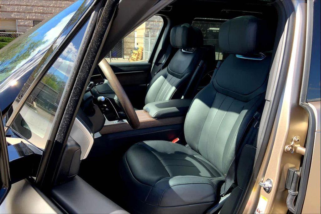 new 2025 Land Rover Range Rover car, priced at $195,605