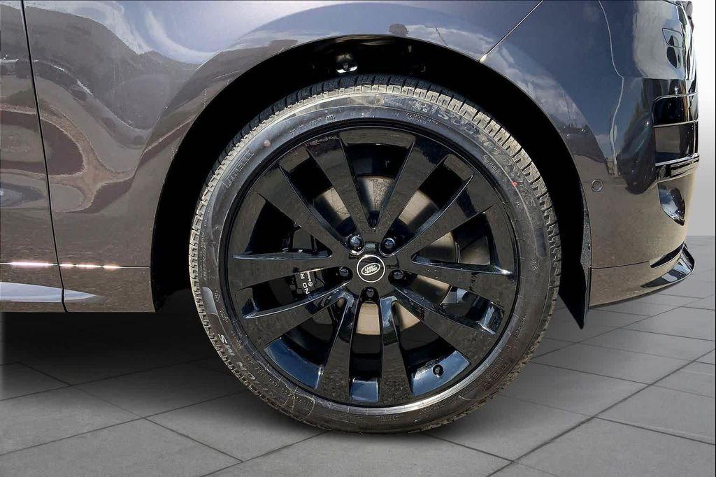 new 2025 Land Rover Range Rover Sport car, priced at $102,190