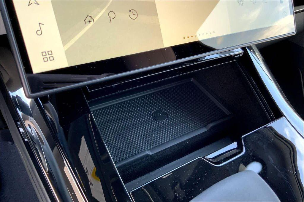 new 2025 Land Rover Range Rover Sport car, priced at $102,190