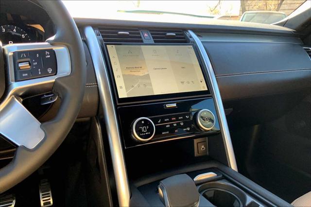 new 2025 Land Rover Discovery car, priced at $80,525