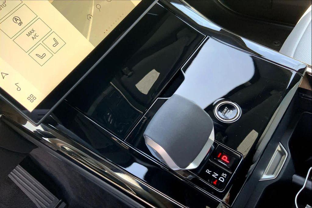 new 2025 Land Rover Range Rover Sport car, priced at $89,215