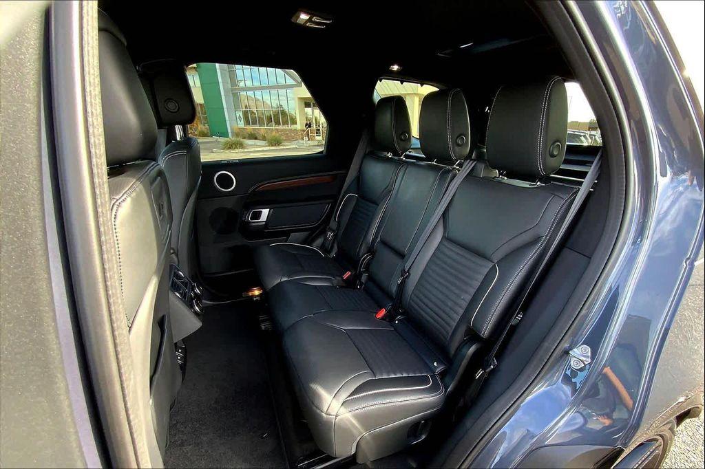 used 2024 Land Rover Discovery car, priced at $50,400