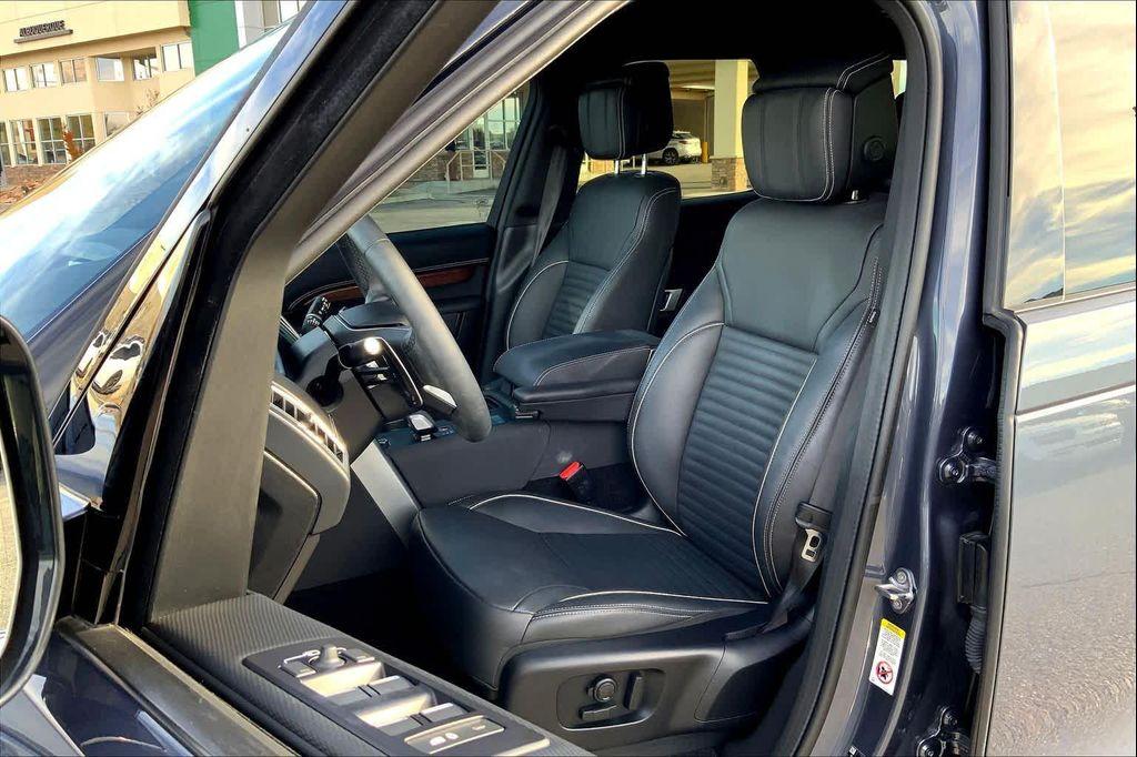 used 2024 Land Rover Discovery car, priced at $50,400