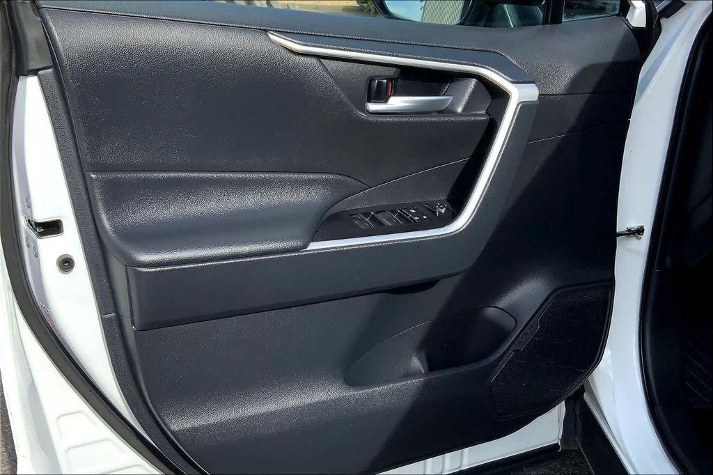 used 2025 Toyota RAV4 Hybrid car, priced at $34,400