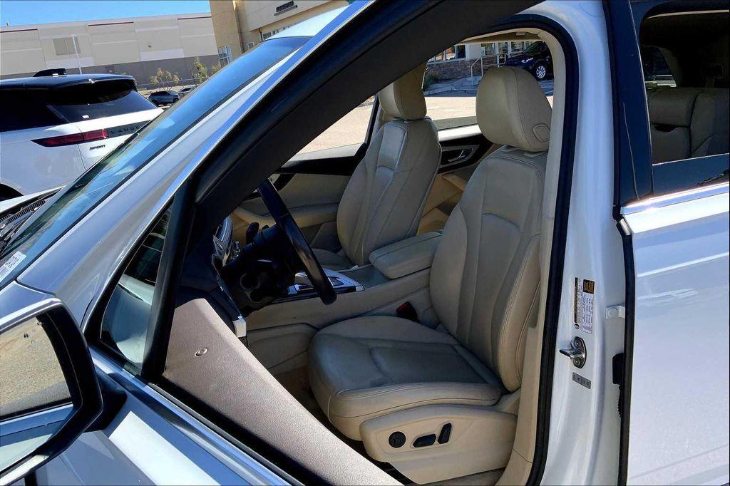 used 2019 Audi Q7 car, priced at $20,800