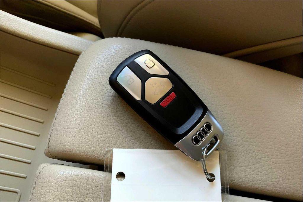 used 2019 Audi Q7 car, priced at $20,800