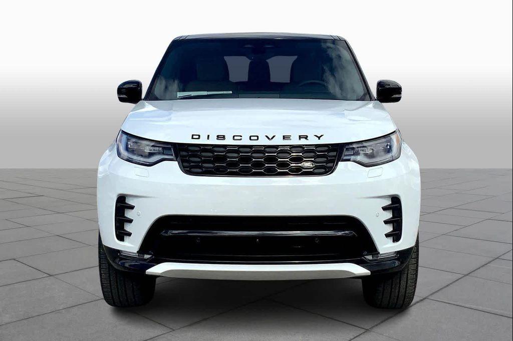 new 2025 Land Rover Discovery car, priced at $77,928