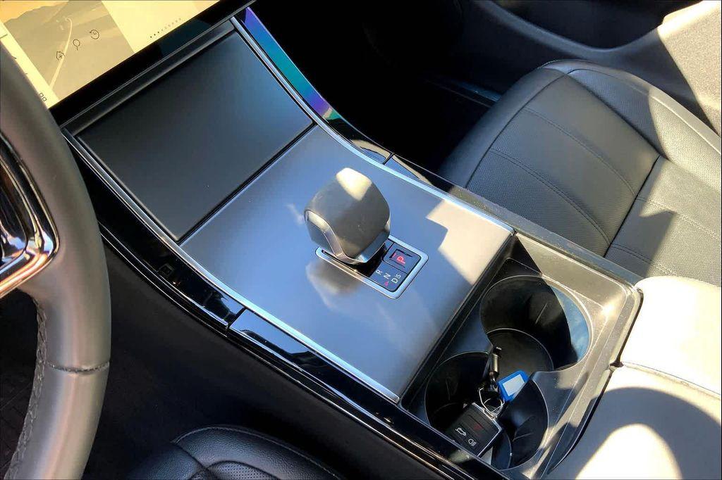 used 2024 Land Rover Range Rover Evoque car, priced at $41,400