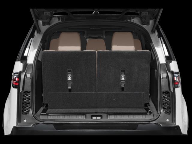 new 2025 Land Rover Discovery car, priced at $68,593