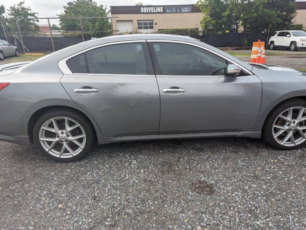 used 2009 Nissan Maxima car, priced at $4,400