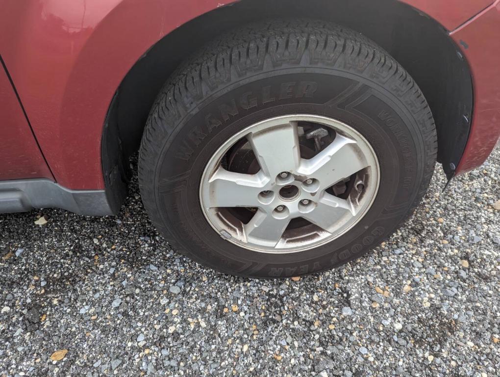 used 2011 Ford Escape car, priced at $3,300