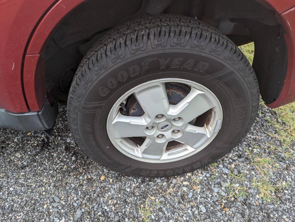 used 2011 Ford Escape car, priced at $3,300