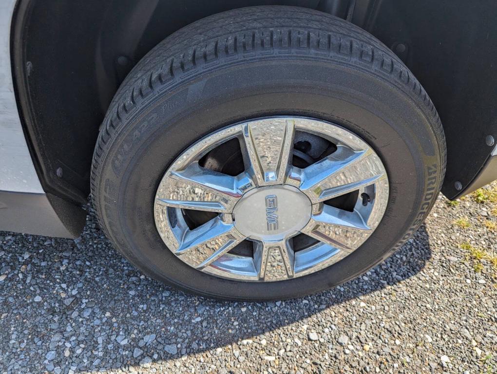 used 2010 GMC Terrain car, priced at $4,800