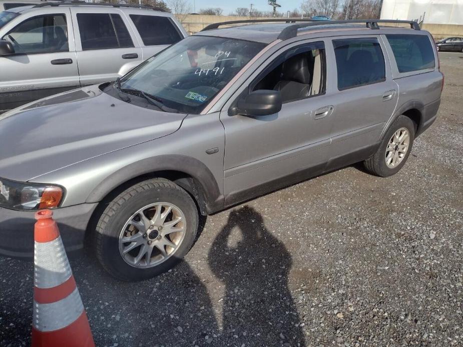 used 2004 Volvo XC70 car, priced at $3,600