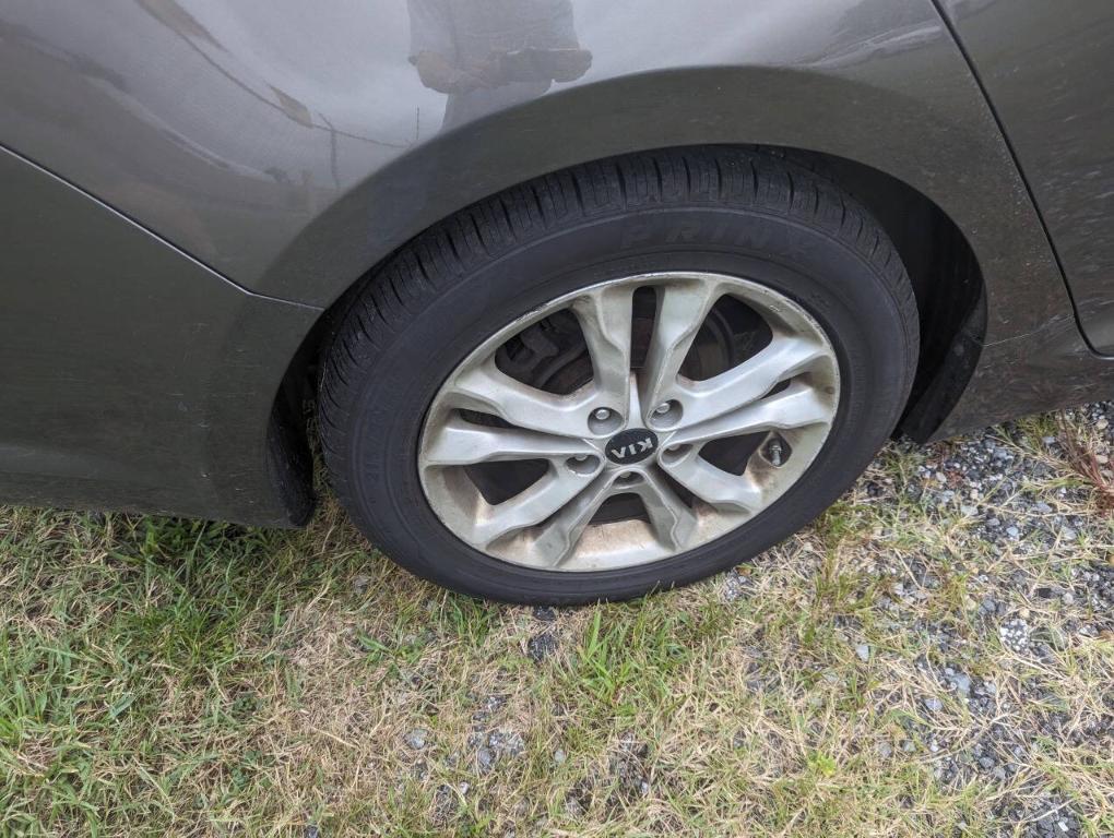 used 2011 Kia Optima car, priced at $3,300