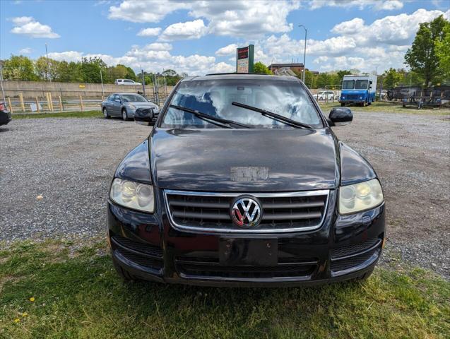 used 2005 Volkswagen Touareg car, priced at $4,100