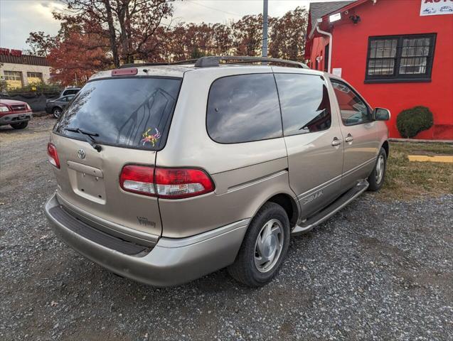 used 2003 Toyota Sienna car, priced at $2,700