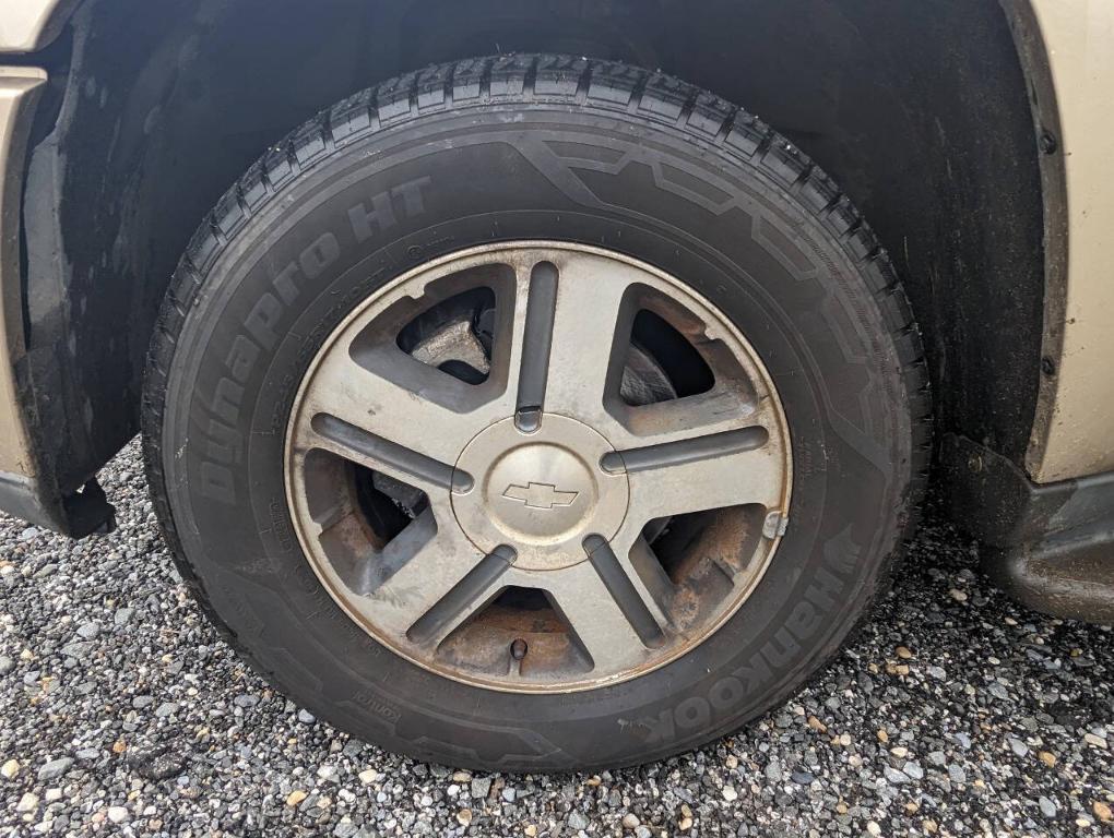 used 2004 Chevrolet TrailBlazer car, priced at $3,800