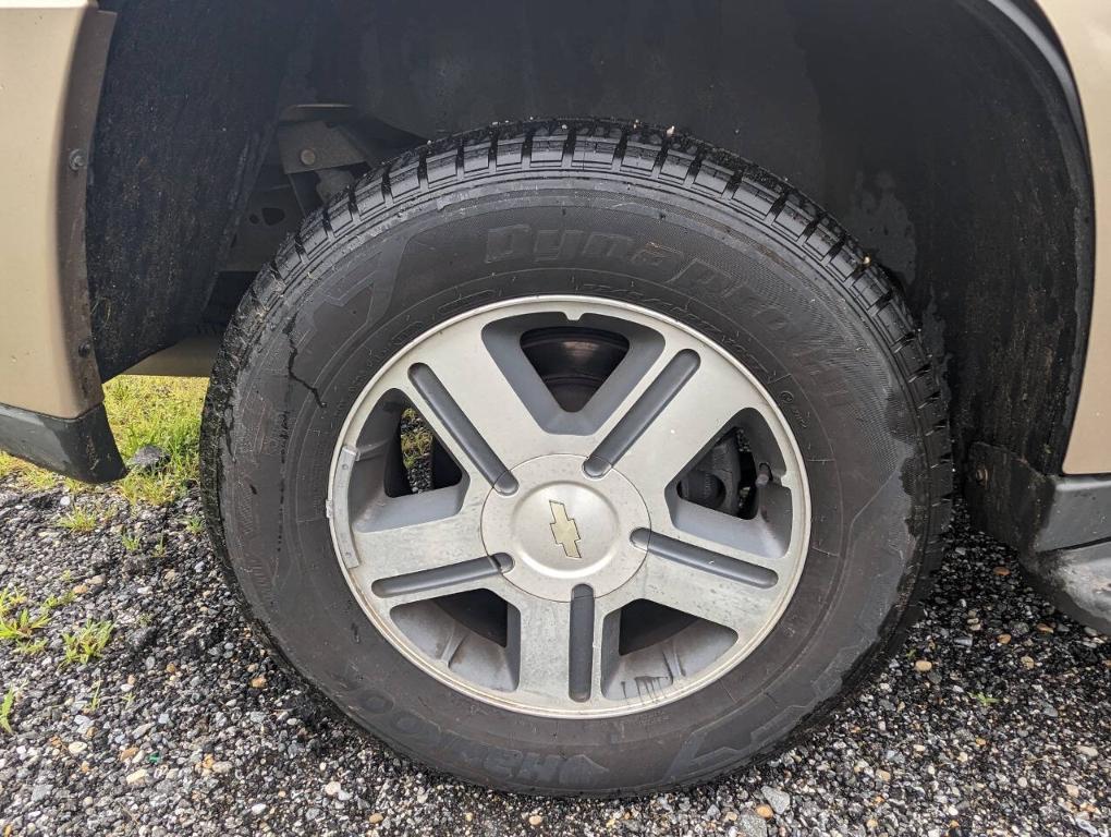used 2004 Chevrolet TrailBlazer car, priced at $3,800