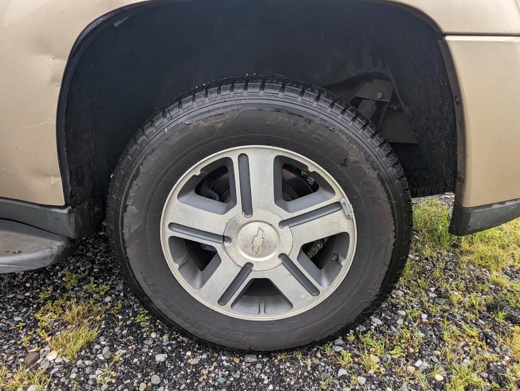 used 2004 Chevrolet TrailBlazer car, priced at $3,800