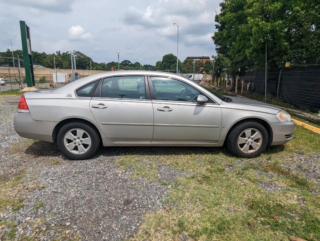 used 2007 Chevrolet Impala car, priced at $3,400