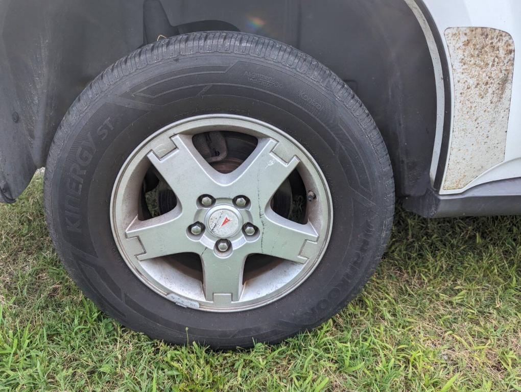 used 2007 Pontiac Torrent car, priced at $3,400