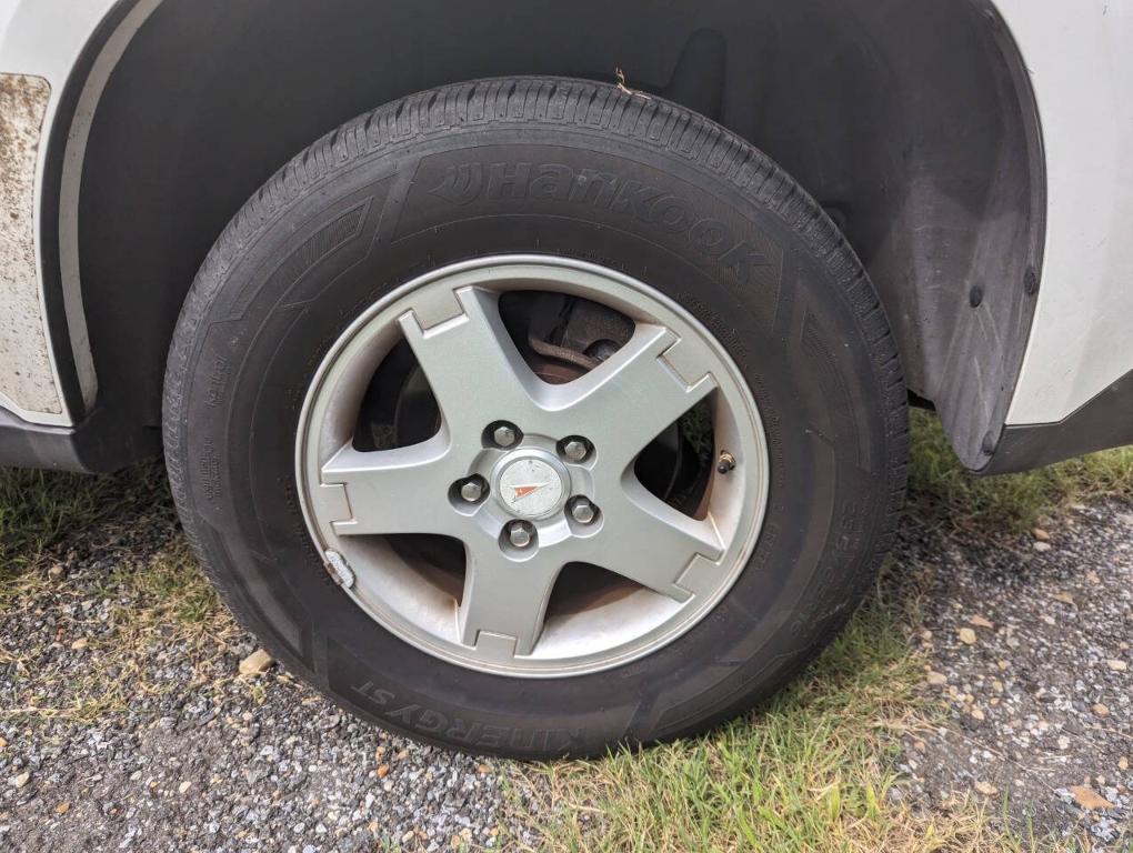 used 2007 Pontiac Torrent car, priced at $3,400