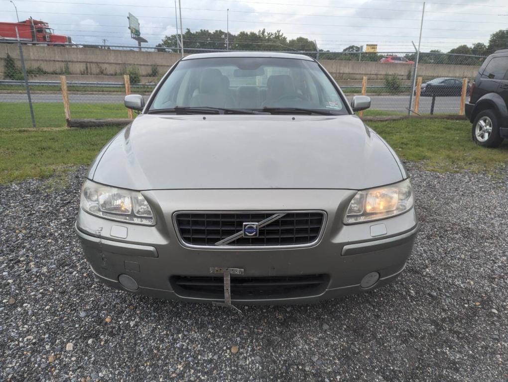 used 2006 Volvo S60 car, priced at $2,900