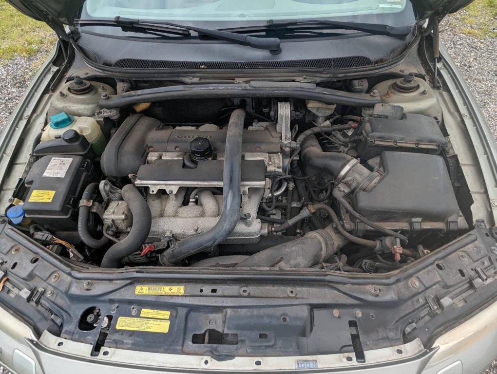 used 2006 Volvo S60 car, priced at $2,900