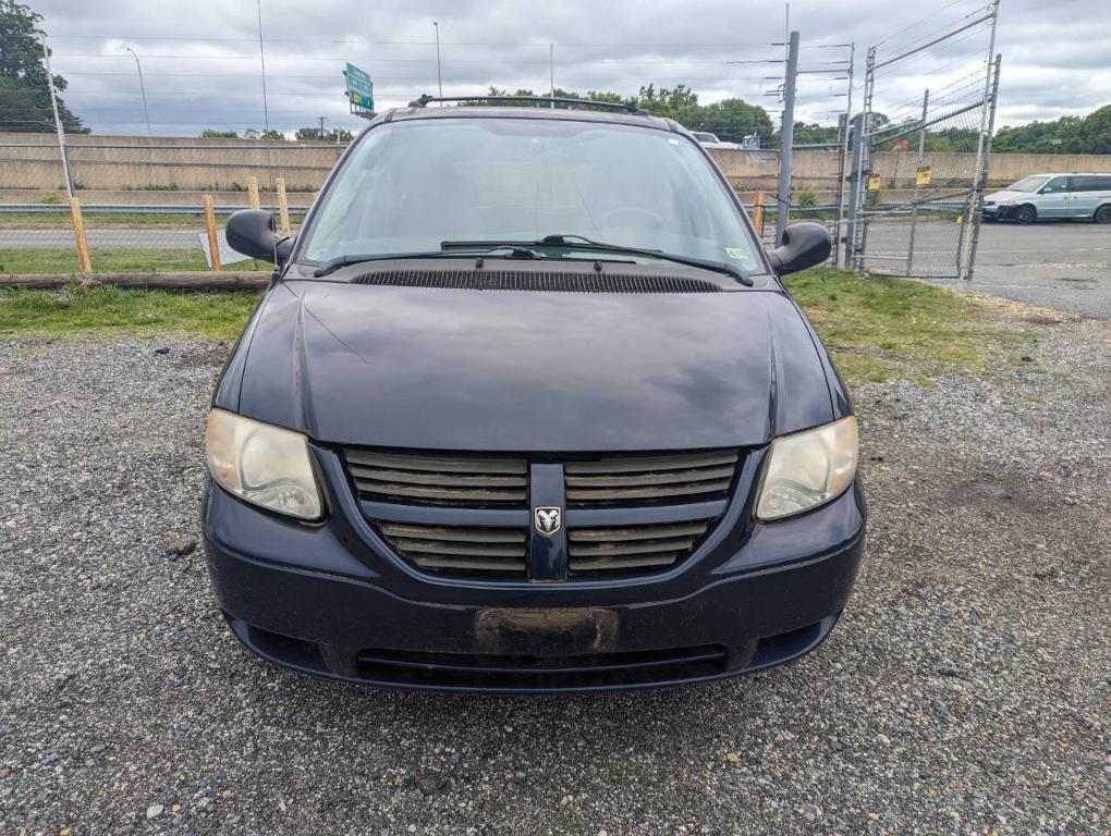 used 2005 Dodge Grand Caravan car, priced at $2,800