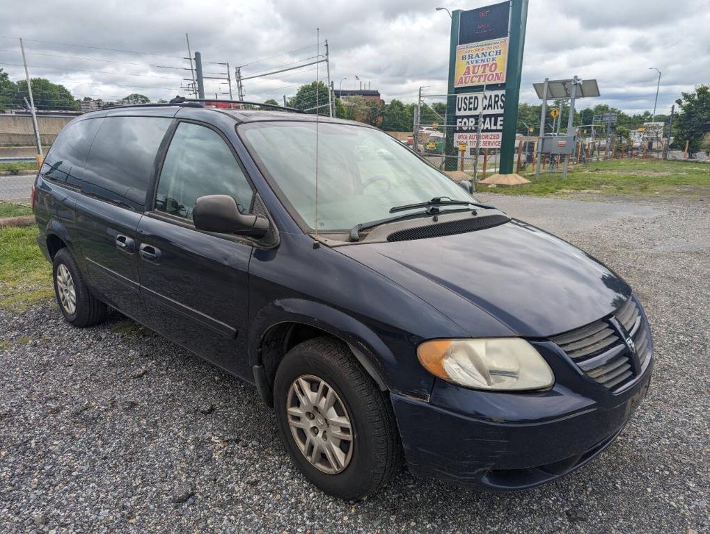 used 2005 Dodge Grand Caravan car, priced at $2,800