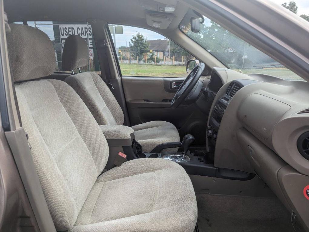 used 2005 Hyundai Santa Fe car, priced at $2,900