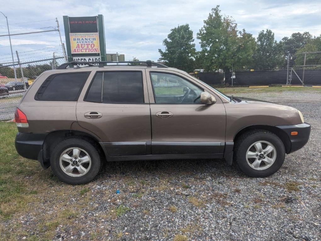 used 2005 Hyundai Santa Fe car, priced at $2,900