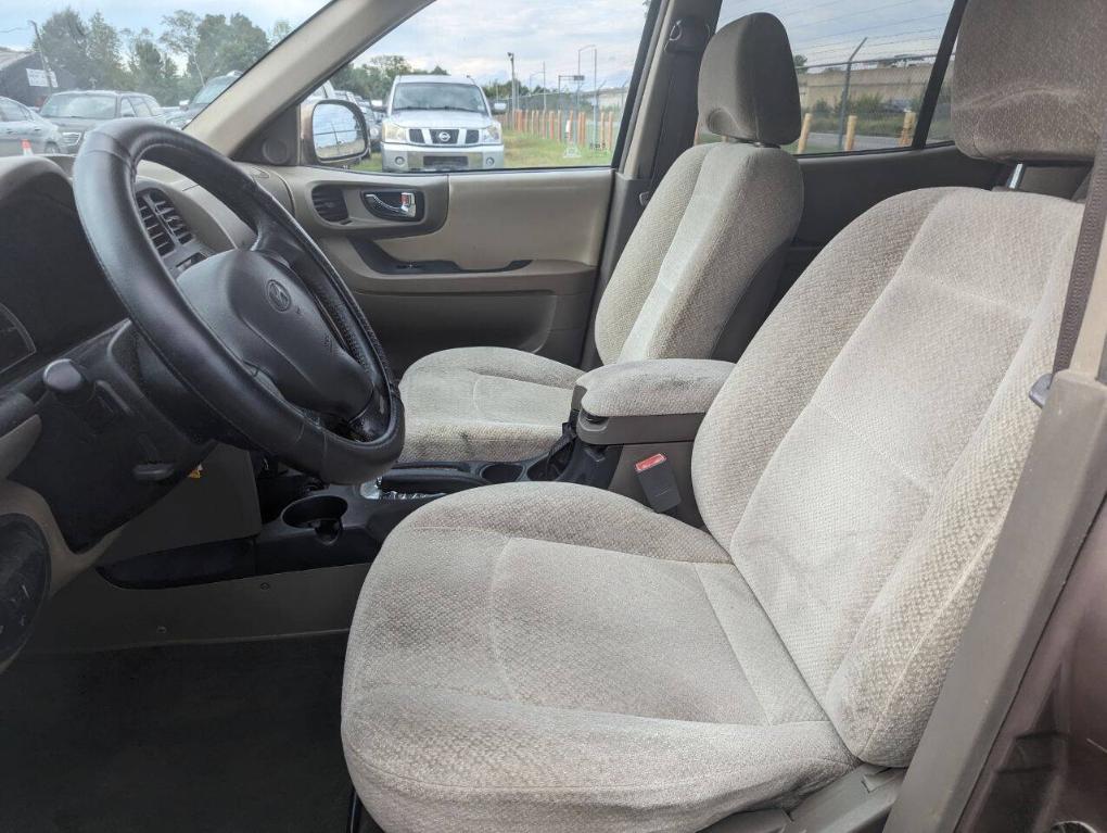 used 2005 Hyundai Santa Fe car, priced at $2,900