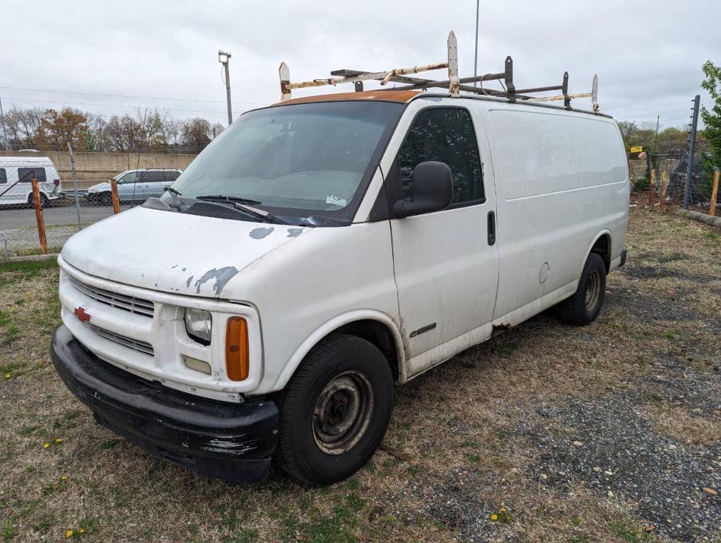 used 2001 Chevrolet Express 1500 car, priced at $2,700