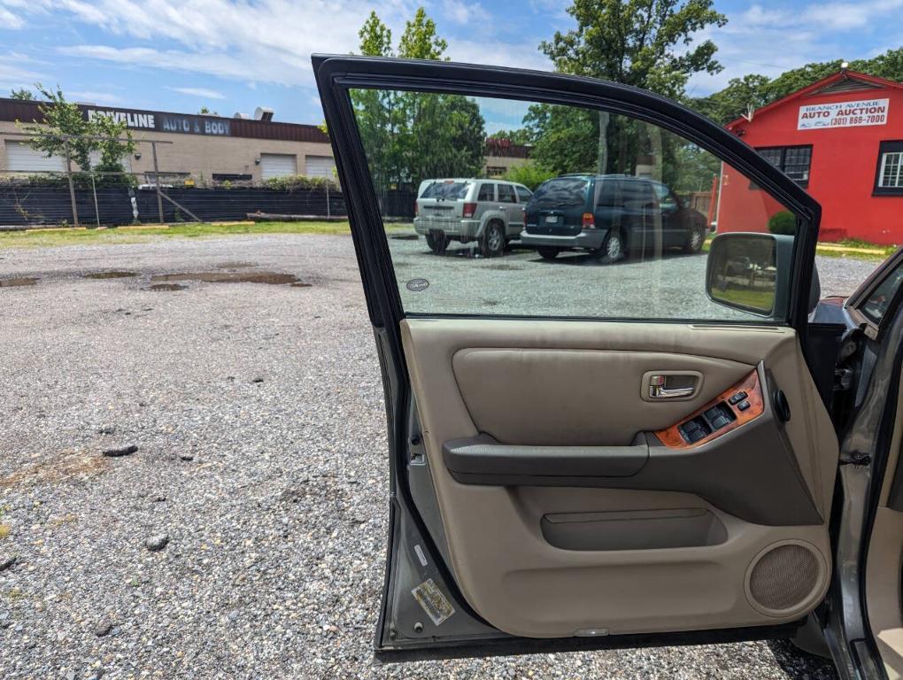 used 2001 Lexus RX 300 car, priced at $2,300