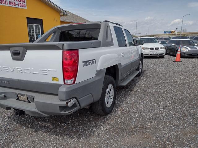 used 2002 Chevrolet Avalanche car, priced at $4,300