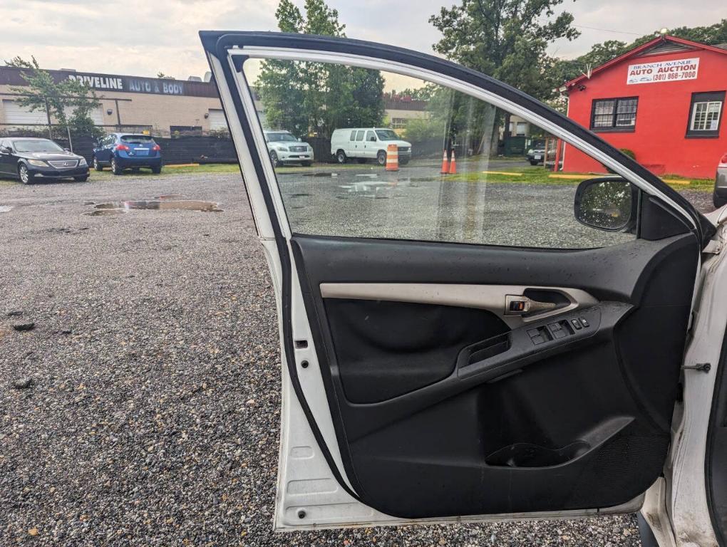 used 2010 Pontiac Vibe car, priced at $3,200