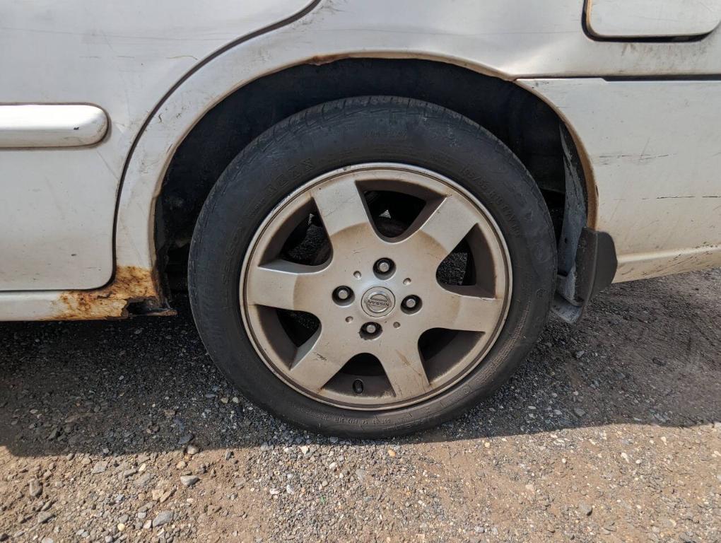 used 2006 Nissan Sentra car, priced at $1,200