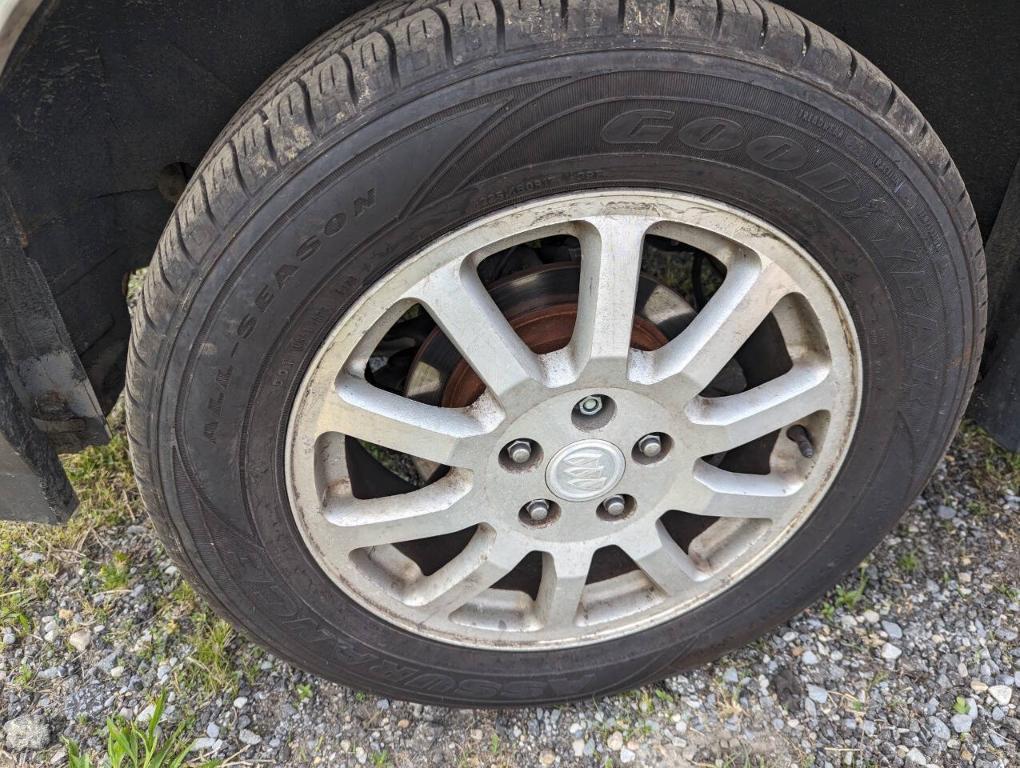 used 2007 Buick Rendezvous car, priced at $4,100