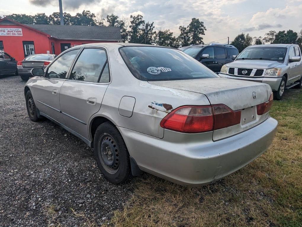 used 1998 Honda Accord car, priced at $1,300
