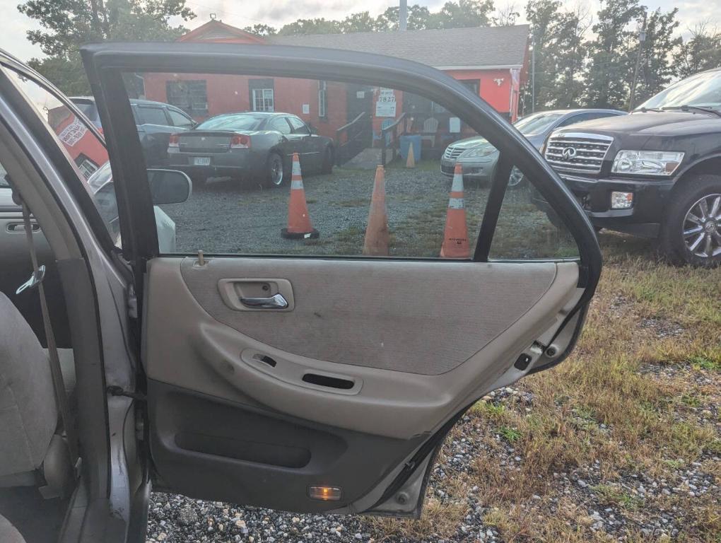 used 1998 Honda Accord car, priced at $1,300