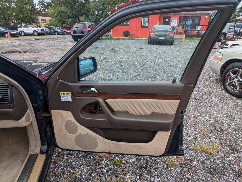 used 1995 Mercedes-Benz S-Class car, priced at $2,300