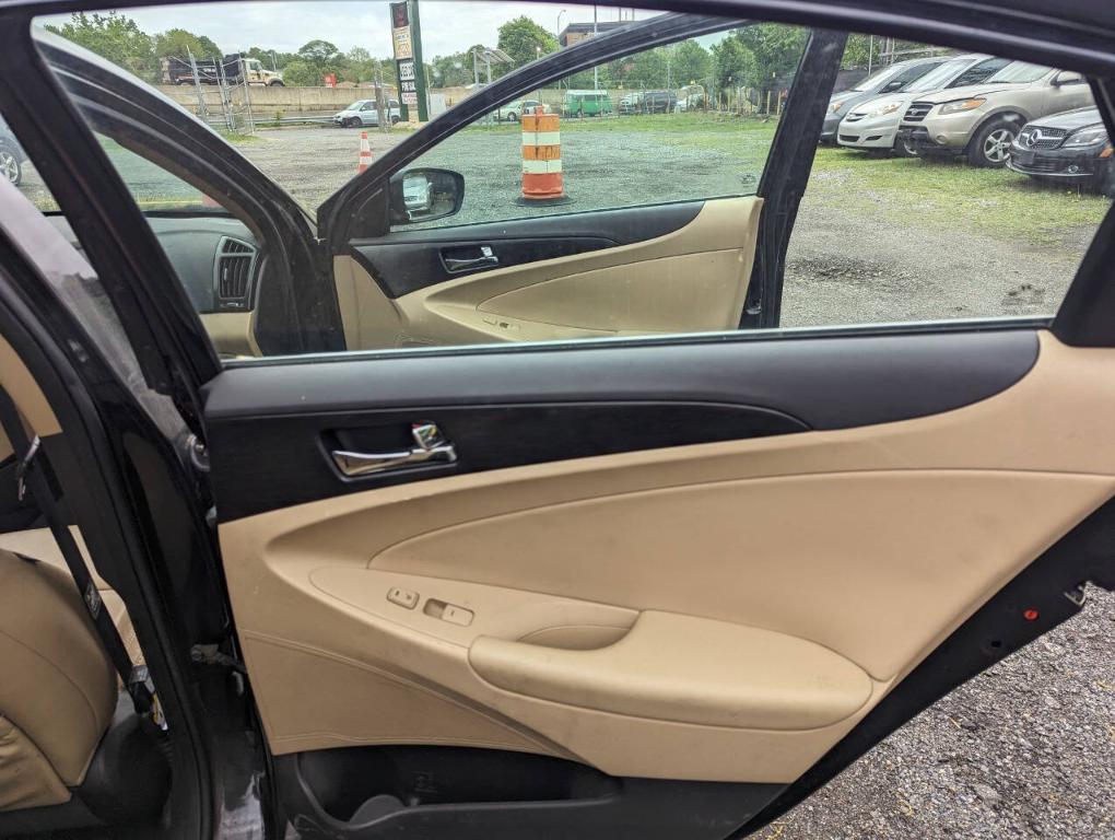 used 2013 Hyundai Sonata car, priced at $4,600