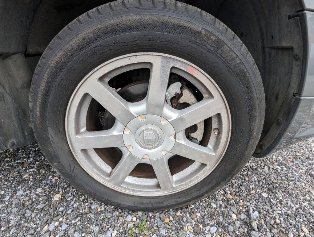 used 2005 Cadillac SRX car, priced at $3,800