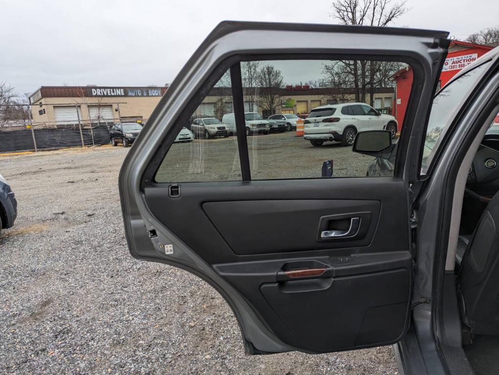 used 2005 Cadillac SRX car, priced at $3,800