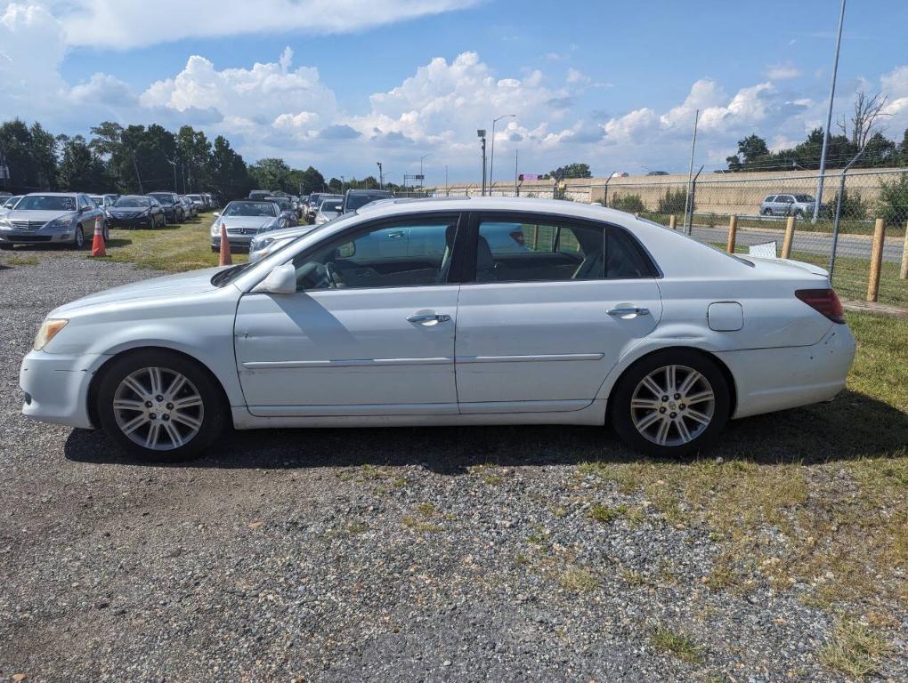used 2009 Toyota Avalon car, priced at $3,100