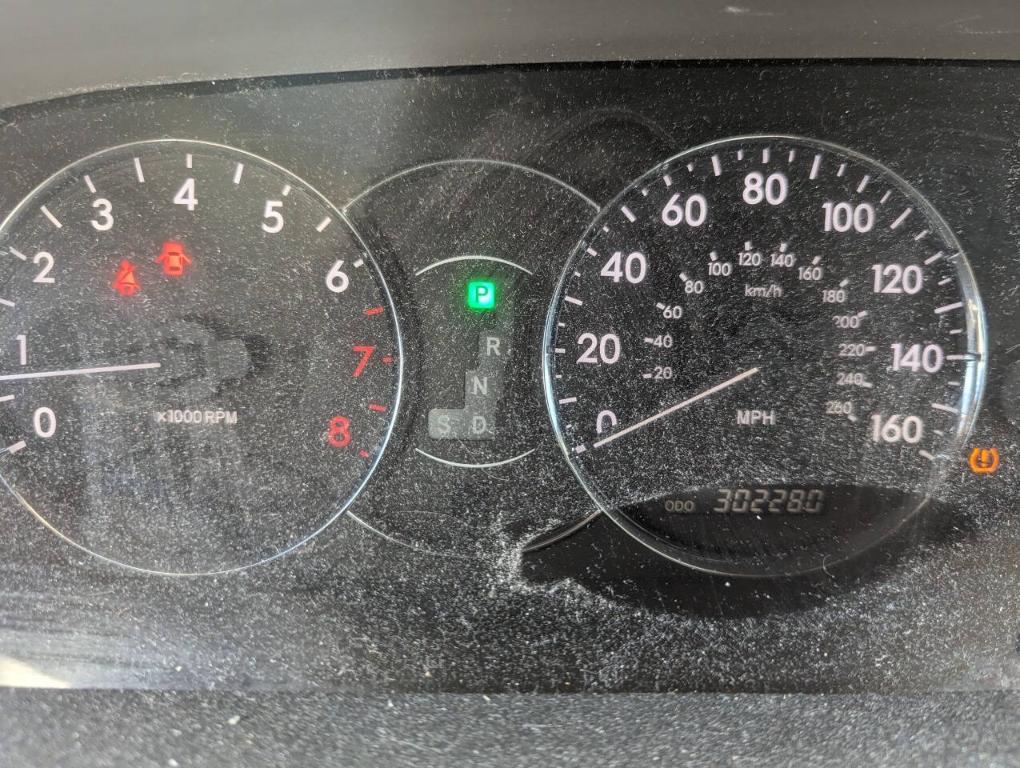 used 2009 Toyota Avalon car, priced at $3,100