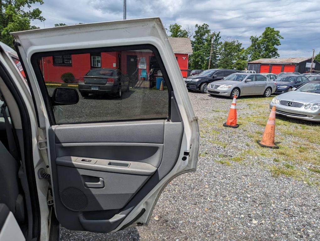 used 2006 Jeep Grand Cherokee car, priced at $3,100